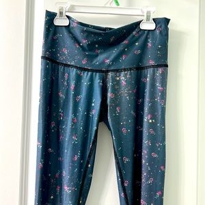 Teeki rose bud leggings